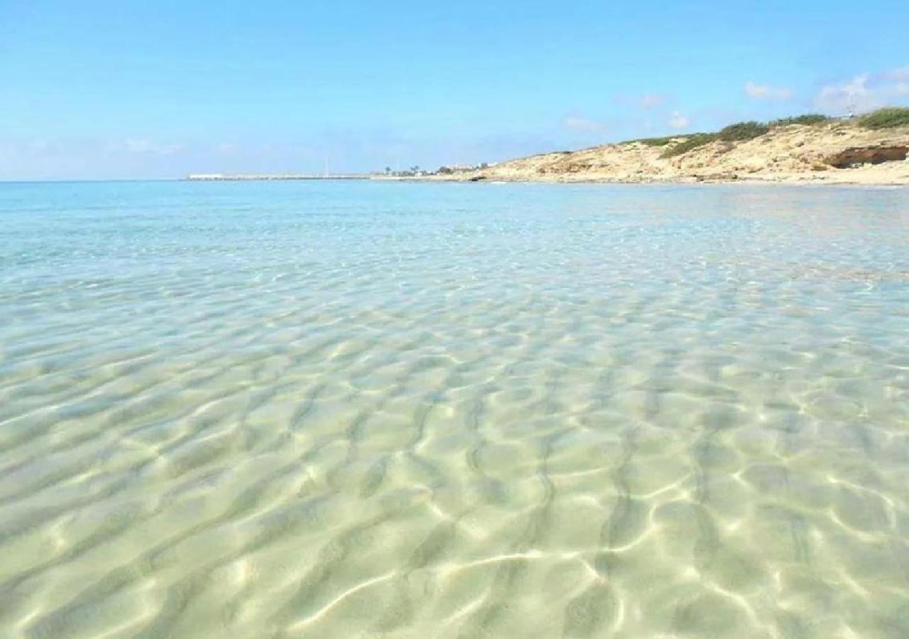 B&B Afrodite Leporano Bagian luar foto
